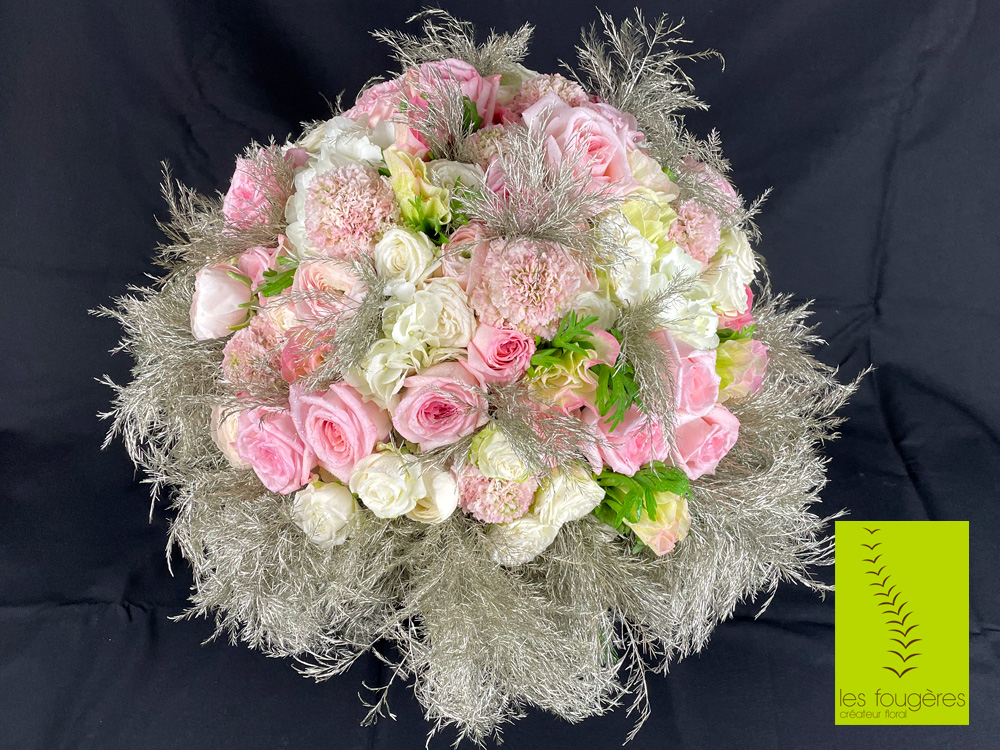 Les Fougeres Miss France presentation bouquet Miss France 2022